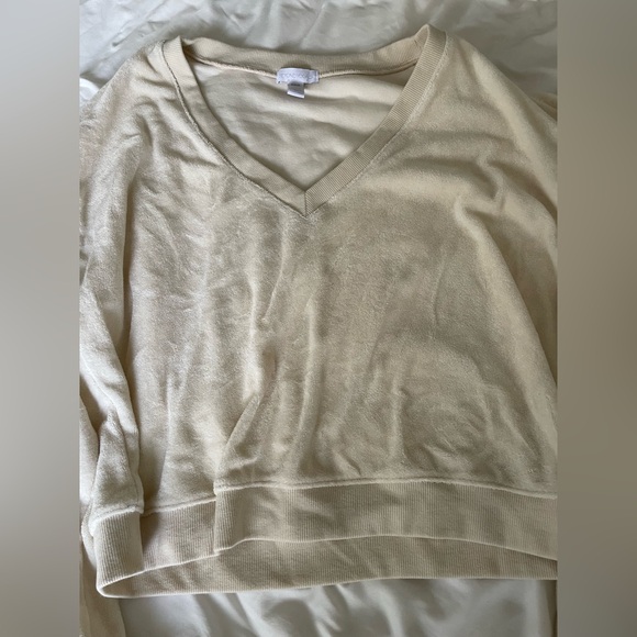 Beyond yoga Tropez Pullover NWOT - Picture 2 of 3